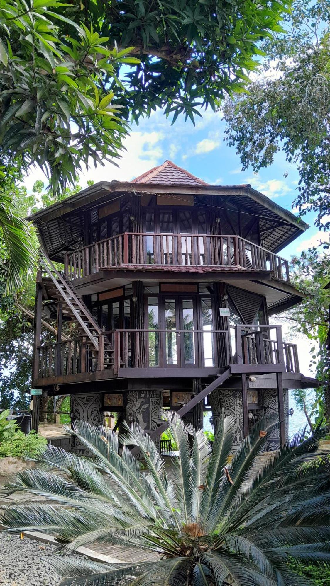 Kasuari Valley Beach Resort Sorong Eksteriør billede